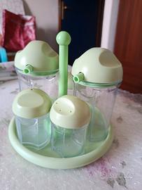Set menage 5 pezzi in plastica 