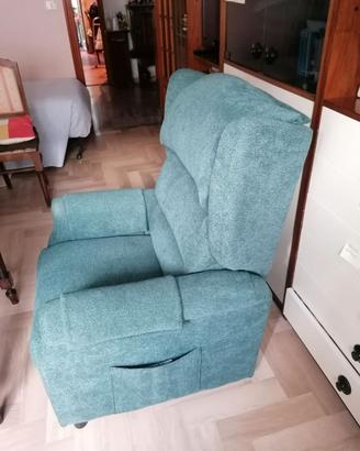 Poltrona elettrica ad alzata assistita