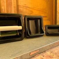 Accessori bagno vintage neri portasapone e carta