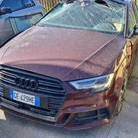 Audi A3 1.6 TDI S-line Black Edition INCIDENTATA