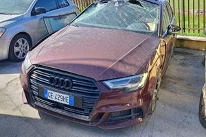 Audi A3 1.6 TDI S-line Black Edition INCIDENTATA