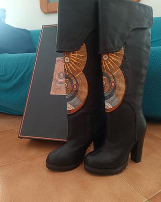 Stivali in pelle nera Gattinoni