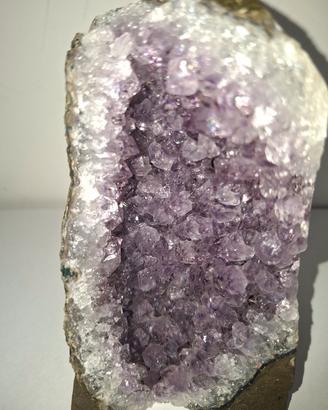 ametista viola