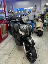 Piaggio Beverly 350 police da vetrina garanzia 1 a
