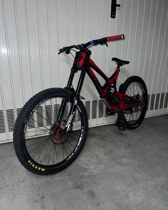 Downhill carbonio 