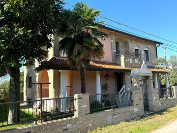 Robegano ampia Casa Singola anni 60