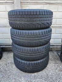 Pneumatici 225 55 17 Pirelli