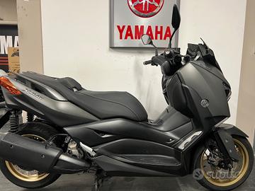 Yamaha X-Max 300 tech max
