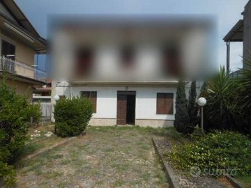 Appartamento di 100 m² con 4 locali a Pietramelara