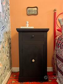 Comodino Mobiletto ricondizionato