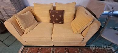 divano 2 posti nuovo