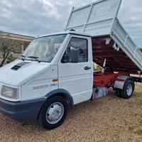 Iveco Daily 35.8 Ribaltabile Trilater 4.30 x 2.10 