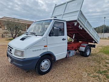 Iveco Daily 35.8 Ribaltabile Trilater 4.30 x 2.10 