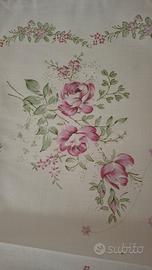 tovaglia ovale con 12 tovaglioli 