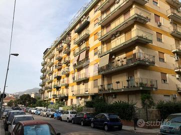 4 LOCALI A PALERMO