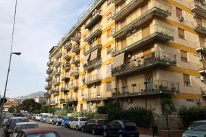 4 LOCALI A PALERMO