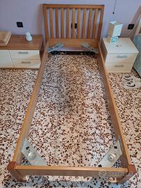 Letto singolo completo di doghe e materasso