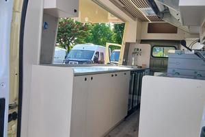 FOOD TRUCK