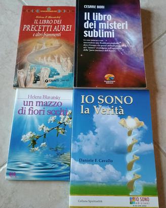 Lotto di libri di crescita personale/evoluzione