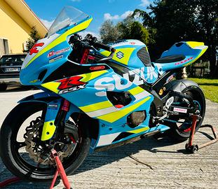 Smembro Gsxr 1000 k5 pista con numerosi accessori