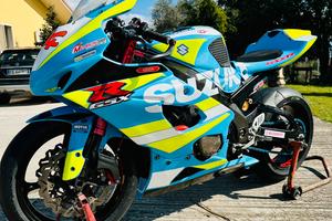 Smembro Gsxr 1000 k5 pista con numerosi accessori