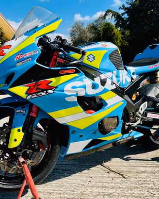 Smembro Gsxr 1000 k5 pista con numerosi accessori