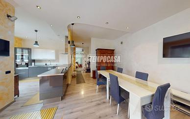 SPLENDIDO TRILOCALE CON BOX AUTO - ZONA RESIDENZIA