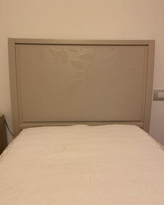 Letto singolo con rete e materasso