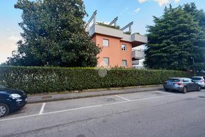 3 LOCALI A ZELO BUON PERSICO