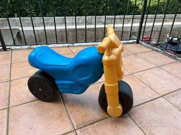 Moto cavalcabile Feber