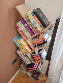 Libreria ad albero in legno chiaro 9  ripiani