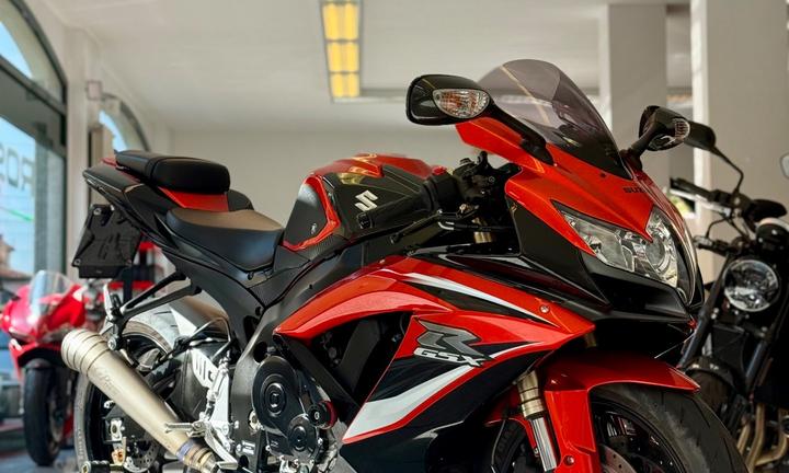 SUZUKI GSX R 600 K8 YOSHIMURA FINANZIABILE