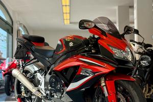 SUZUKI GSX R 600 K8 YOSHIMURA FINANZIABILE