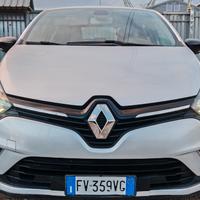 Renault Clio dCi 8V 90 CV 5 porte Moschino Zen