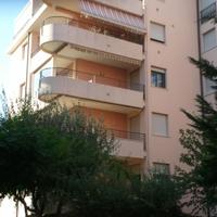 Tenda con motore elettrico