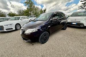 Lancia Ypsilon 1.2 69 CV 5 porte Elefantino