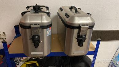 Valigie laterali GIVI TREKKER DOLOMITI