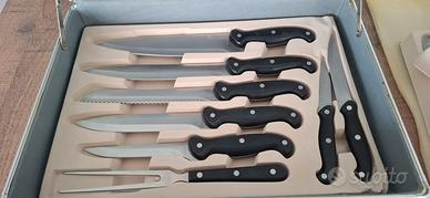 COLTELLI VALIGETTA 30 PZ. ROSTFREI