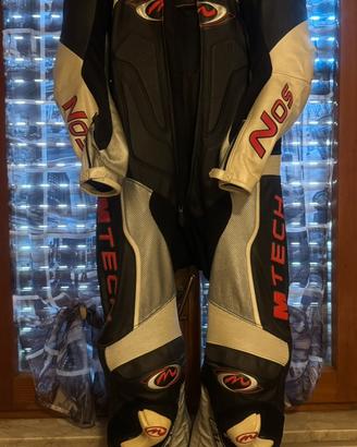 Tuta in pelle MTECH taglia 52 perfetta