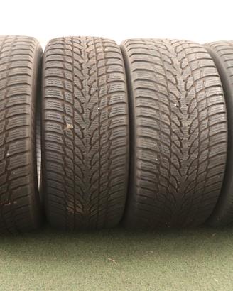 Gomme Nokian 225 45 18 255 40 18 inverno