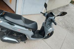 SCOOTER 125