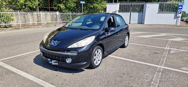 Peugeot 207  BENZINA NEOPATENTAI 5P 1Proprietario