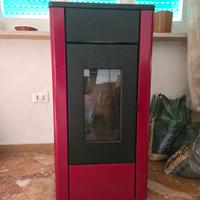 Stufa a pellet  - MCZ - Model "Cinzia" rosso 10 kW
