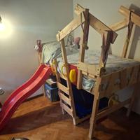 Letto con scivolo per bambino in legno soppalco