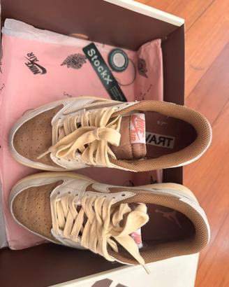 Nike  air jordan travis scott
