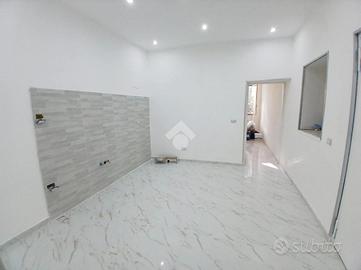 2 LOCALI A POMIGLIANO D'ARCO