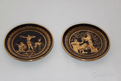 2 Piatti in porcellana greca dorati oro 24 carati