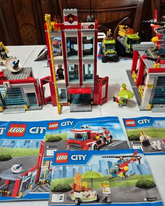 LEGO City 60110 - Caserma dei Pompieri (2016)