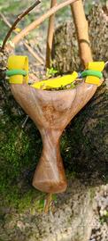 fionda in legno