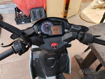 APRILIA SR 50